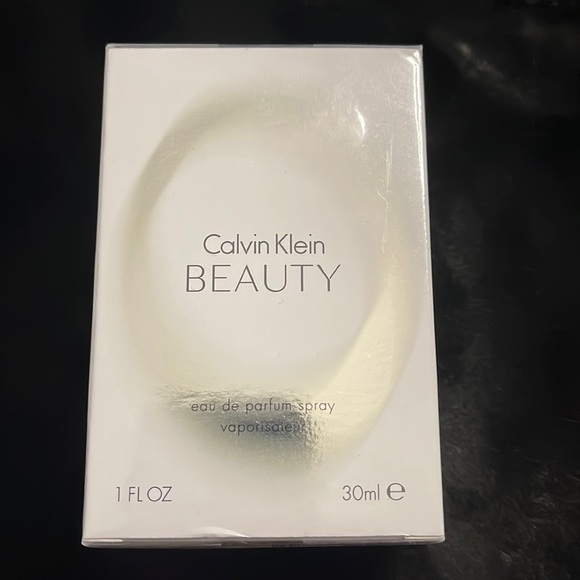 Calvin Klein Beauty Eau De Parfumerie Spray - Picture 3 of 5